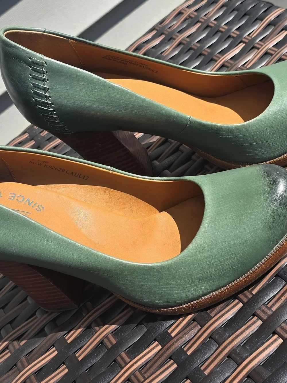Kork-Ease Green Leather Round-Toe Wedge Pumps - Picture 16 of 16